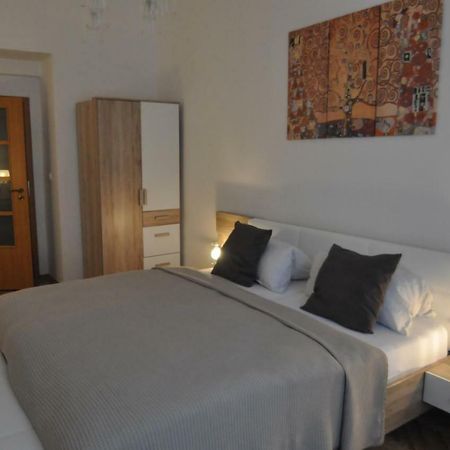Jirina Appartments プラハ エクステリア 写真