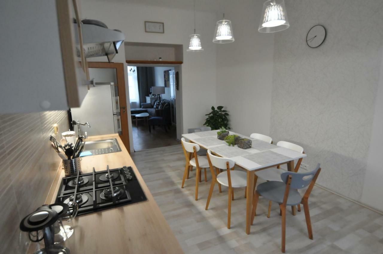 Jirina Appartments プラハ エクステリア 写真